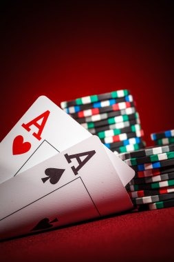 haha212 mobile app interface on Android and iOS devices showing live sportsbook and live-dealer tables